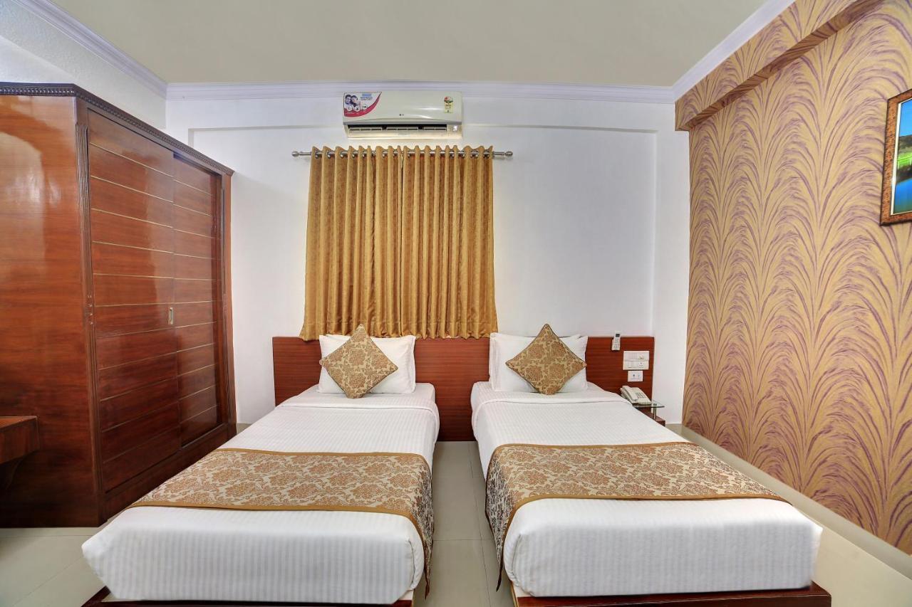 The Liverpool Blue Hotels Μπανγκαλόρ Εξωτερικό φωτογραφία