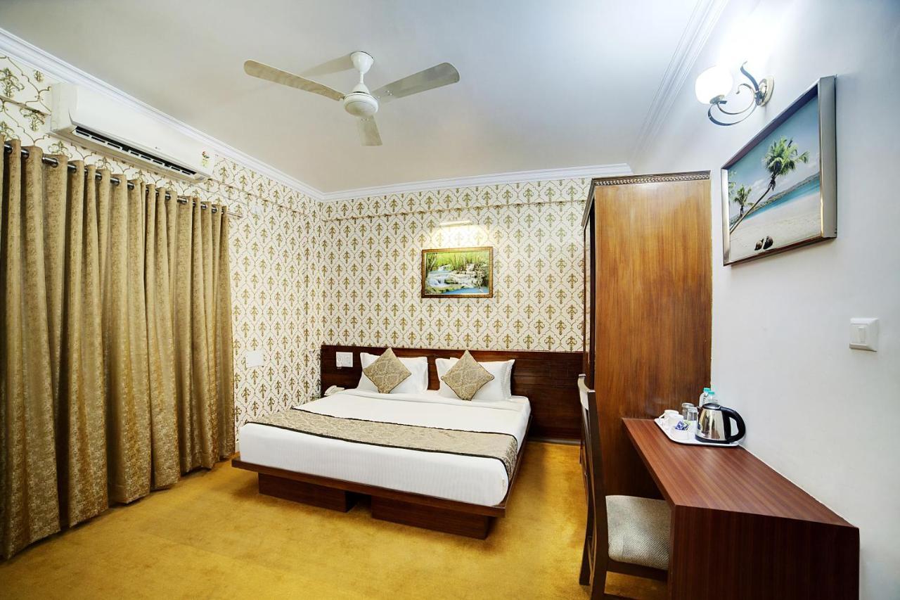 The Liverpool Blue Hotels Μπανγκαλόρ Εξωτερικό φωτογραφία